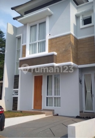 Rumah townhouse cantik siap huni Pondok Pinang Residence