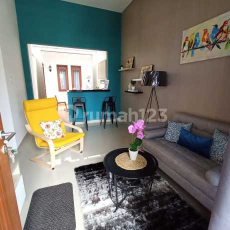 New house in the Derwati Mas housing complex, East Bandung, Gede Bage, West Java. New house in the Derwati Mas housing complex, East Bandung, Gede Bage, West Java.