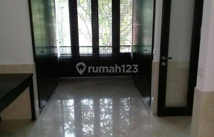 Luxury townhouse at kemang