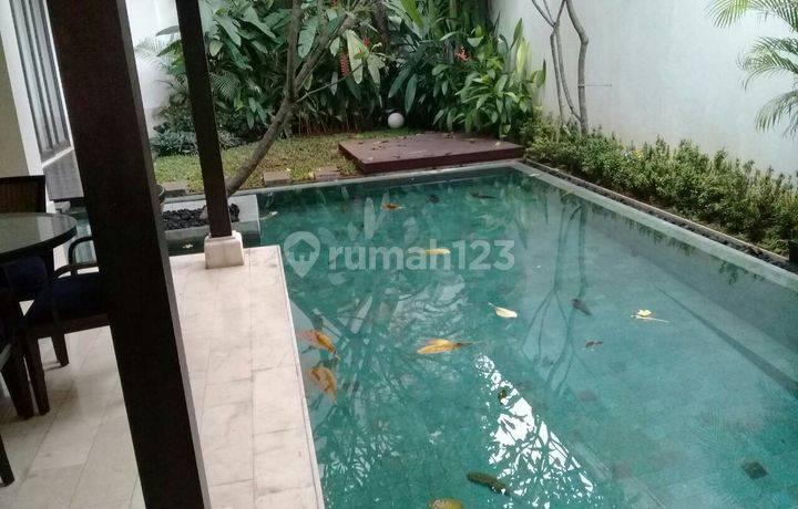 Luxury townhouse at Pejaten