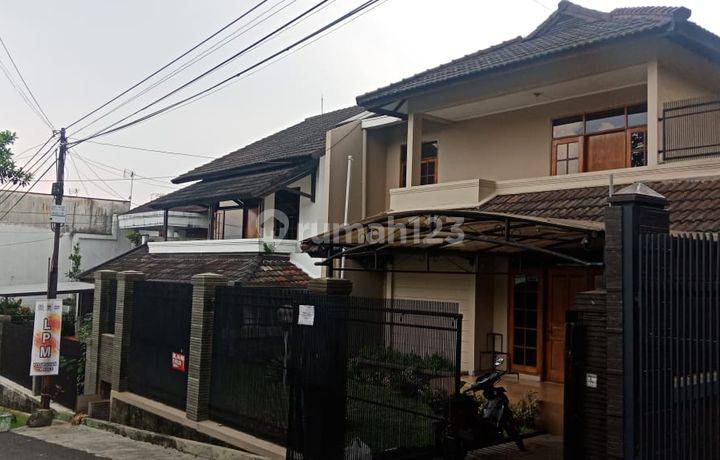 Rumah Bagus di Kawasan Elite Setiabudi Jl Karang Arum Sukajadi Bandung