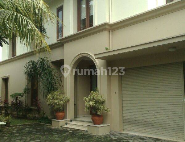 luxury townhouse at puri sakti