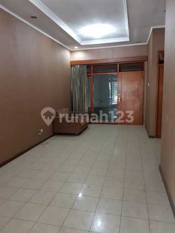 Rumah Di Istana Regency 2, Pasteur, Belakang BTC