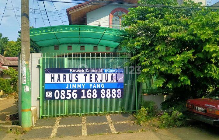 Rumah Hoek Bagus di Taman Depok Permai, Depok