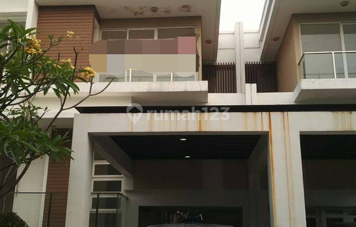 Rumah Town House Golf Residence Kemayoran Jakarta Pusat 