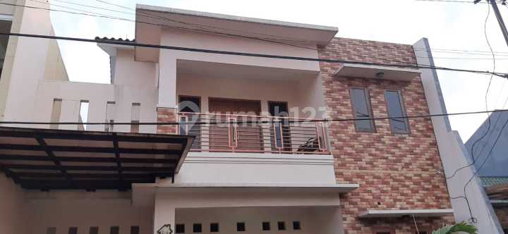 Jual Rumah Komplek Barata Karang Tengah