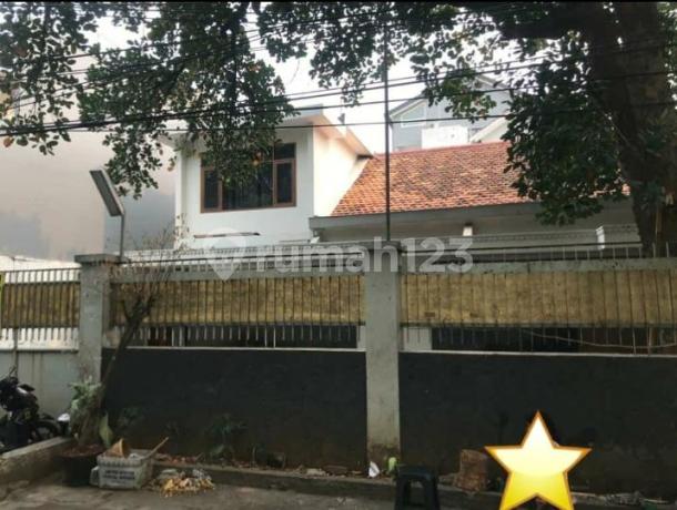 Rumah Hoek Dharmawangsa Raya Kebayoran Baru Jakarta Selatan