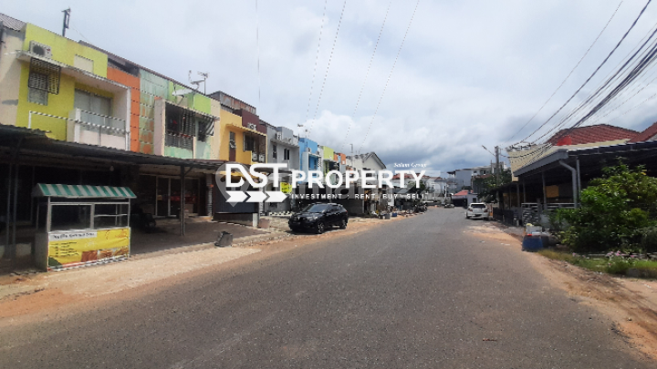 Orchid Sari 2-Story Townhouse Facing South Orchid Sari 2-Story Townhouse Facing South
