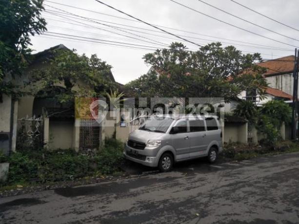 Rumah 1 Lantai 3 Kamar Tidur di Jl. Nangka Permai Tonja