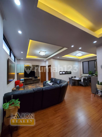 TURUN HARGA! RUMAH LUX MODERN MINIMALIS ELEGAN DI SAYAP SUTAMI