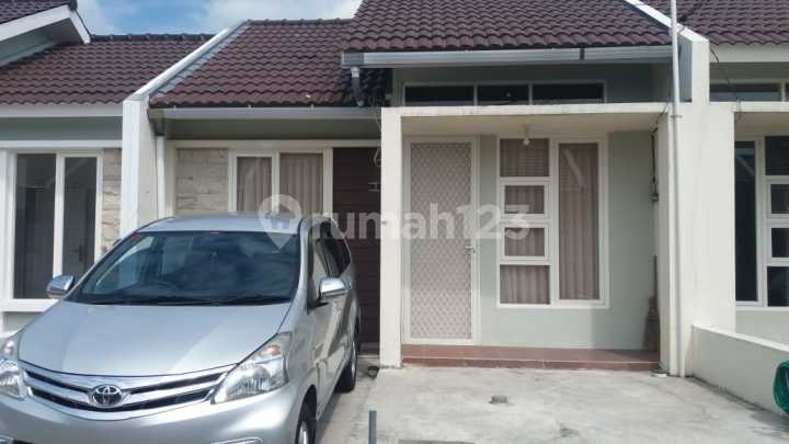 Rumah 1 Lantai LT 84 m2 LB 60 m2 di Jade Hamlet Hulaan Menganti Rumah 1 Lantai LT 84 m2 LB 60 m2 di Jade Hamlet Hulaan Menganti
