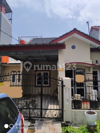 Hook House in a Cul-de-sac at Griya Pamulang Estate