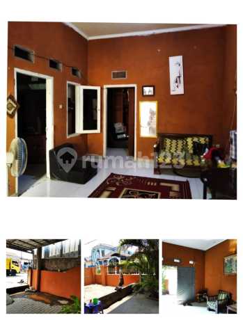 Hunian Di Jalan Utama Perumnas Cibeber