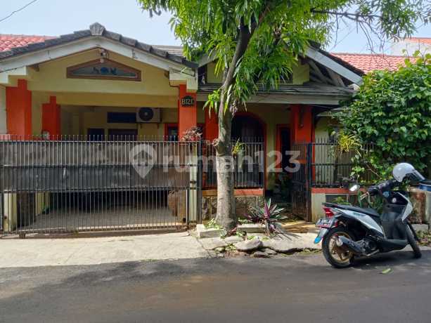 Rumah Bagus Unfurnished Sertifikat Hak Milik di taman raflesia, Bandung Rumah Bagus Unfurnished Sertifikat Hak Milik di taman raflesia, Bandung