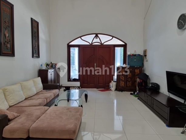 Villa di Jalan Candi Borobudur Dekat Kejaksaan Villa di Jalan Candi Borobudur Dekat Kejaksaan