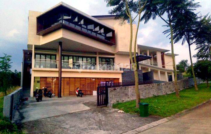 Rumah 3 Lantai Bagus Unfurnished Klaster Sierra Madre Sentul City Bogor 