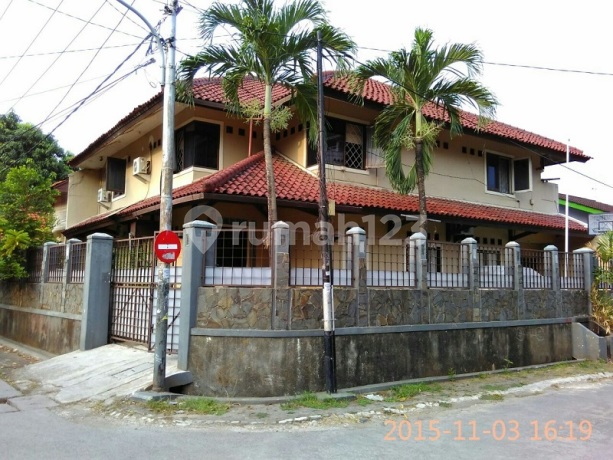 Ready-to-occupy house in a quiet neighborhood, IKPN Bintaro Complex Ready-to-occupy house in a quiet neighborhood, IKPN Bintaro Complex