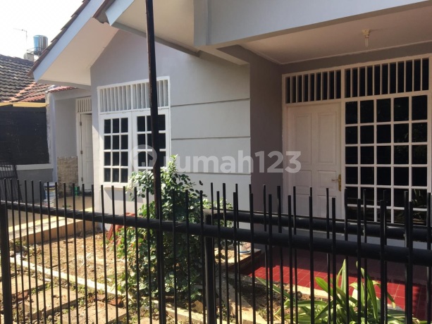 Rumah Terawat di Villa Japos Pondok Aren