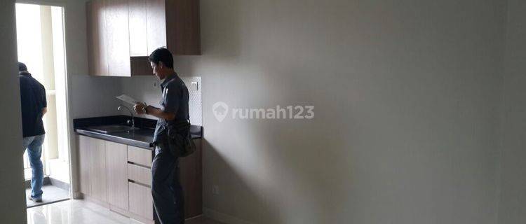 Disewakan Apartemen Madison Park 2 BR Jakarta Barat 1