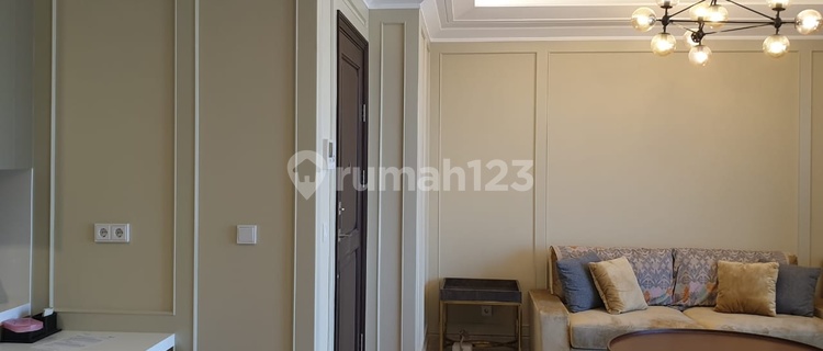 3-bedroom apartment with private lift and fully furnished, negotiable price. 1