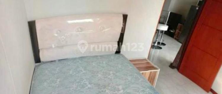  Apartemen Royal Mediterania Garden 2 Kamar Tidur (42 m2) Furnished Bagus Sekali, Only 70 Juta/Tahun, Tanjung Duren, Jakarta Barat 1