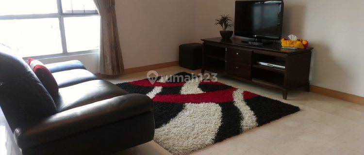 Apartment De Residence 3BR Lantai 5D 1