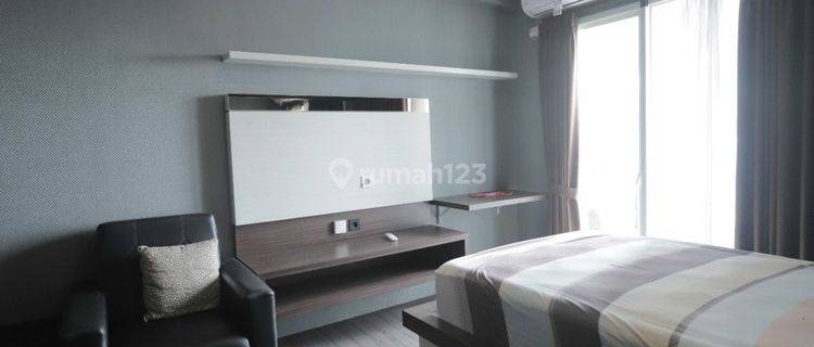 Apartement Cieumbeluit 3 Full Furnish View Kolam Renang 1