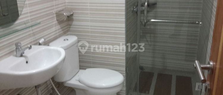 Apartemen Puncak Bukit Golf 2BR 52 m2 Tower A Lt 19 Full Furnished PBG Surabaya 1