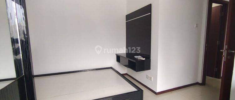 Disewakan Apartemen Royal Mediterania Full Furnished Lantai Tinggi 1