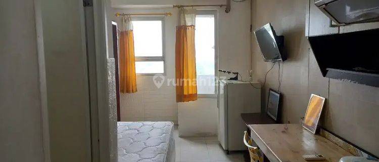 Apartemen Puncak Kertajaya LANTAI 11, SEMI FURNISHED  1