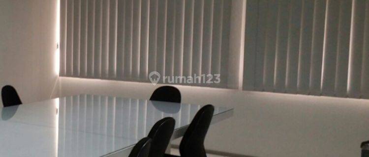 ruko yg sangat luas cocok unt kantor / usaha 1
