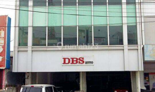 Gedung 3,1/2Lantai dijalan Fatmawati raya 1