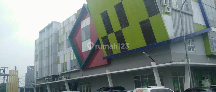 Ruko ready stok di Galuh Mas Kerawang, berada di pusat kota mandiri Karawang Barat yang didukung fasilitas Sekolah Al-Azhar, mall, hotel, RSUD, water park 1