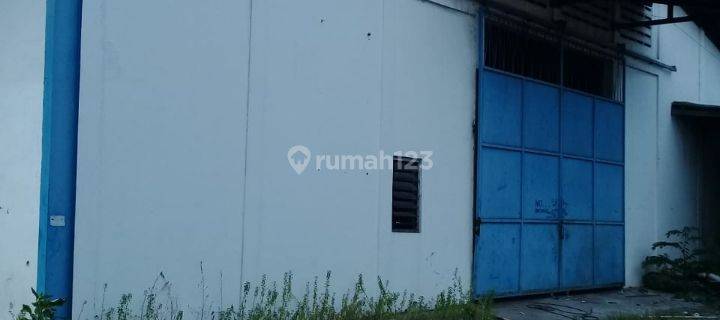 Gudang Pabrik dan Kantor siap huni  jalan raya boulevard 1