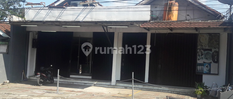 Shop House in Sukabumi, in front of Sekarwangi Regional General Hospital, Cibadak. 1
