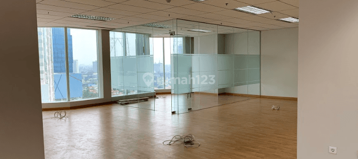 OFFICE SPACE DI WISMA AKR TOWER - JL PANJANG 1