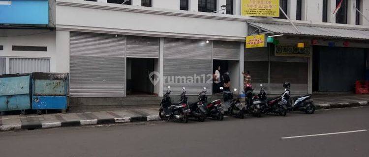 Ruko Premium Sangat Bagus di Jl Naripan Sangat dekat Braga dan Gedung Asia Afrika Bandung 1