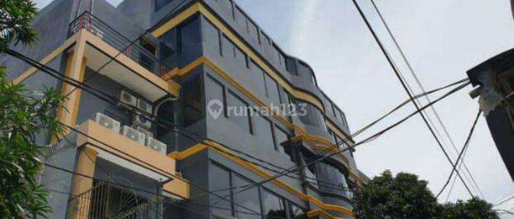 OYO Seven Season Residence Gambir Jakarta Pusat 1