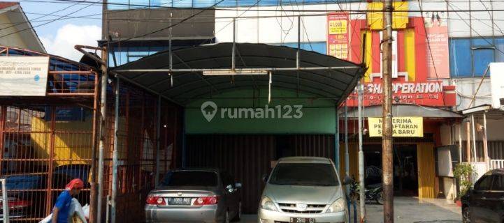 Ruko 4 lantai dekat pasar dan terminal Rawamangun 1