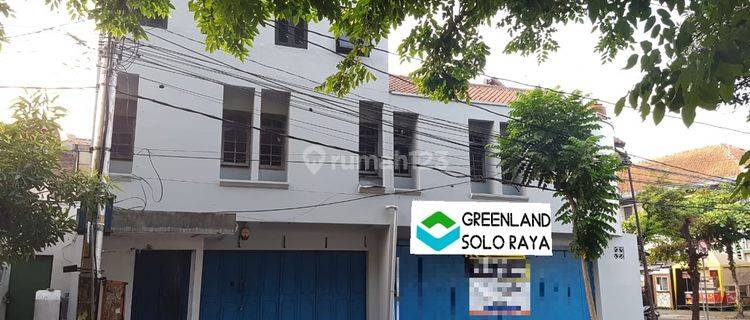 RUKO 3 LANTAI HABIS RENOVASI &  SIAP PAKAI DI SOLO KOTA 1