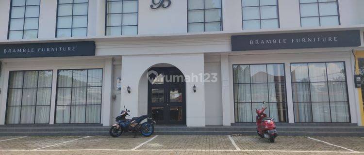 Ruang Usaha Bagus Untuk Kantor dan Restaurant 1