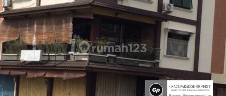 Ruko Megamas Manado 1