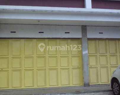 Ruko siap digunakan untuk usaha atau kantor lokasi jalan ramai dan padat penduduk 1