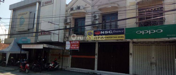 Turun Harga Pusat Kota Ruko 2 Lt Jalan Gajah Mada, Mojokerto 1