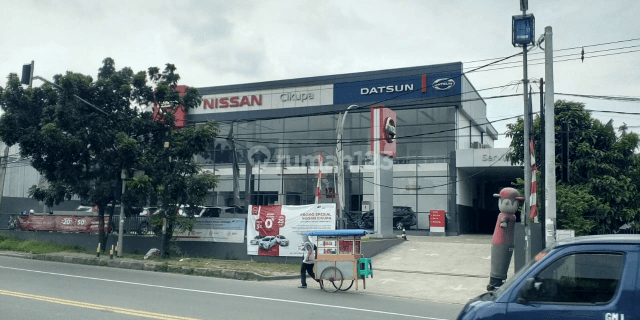 Showroom nissan lokasi prime di cikupa 1