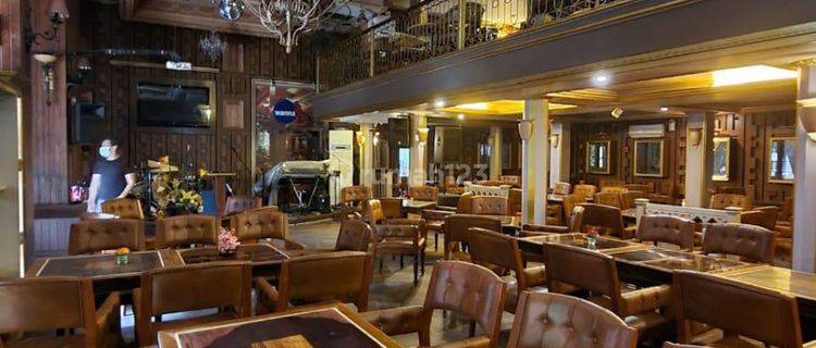 GEDUNG (ex RESTO) Jl KH AHMAD DAHLAN, GANDARIA TENGAH 1