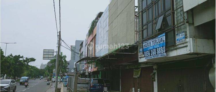 Ruko 3 Shm Luas Turun Harga di Kebon Jeruk, Jakarta Barat 1