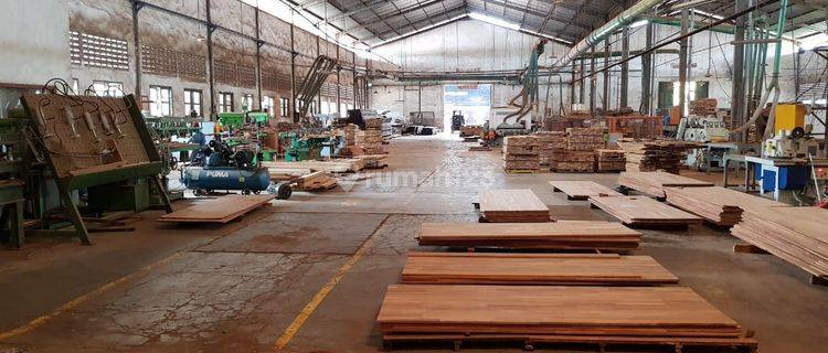 Pabrik Mebel Kayu Di Daerah Lokasi Waru Surabaya 1