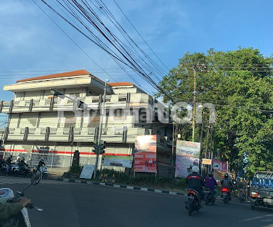 3 FLOOR SHOP IN THE STRATEGIC AREA OF DENPASAR CITY 1