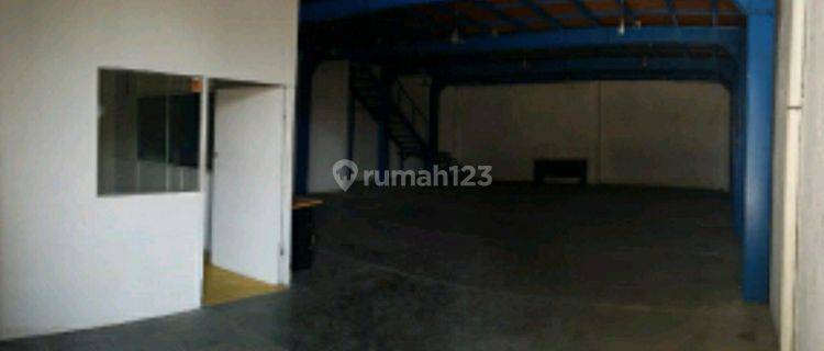 Gudang bagus dekat pelabuhan(Ti) 1